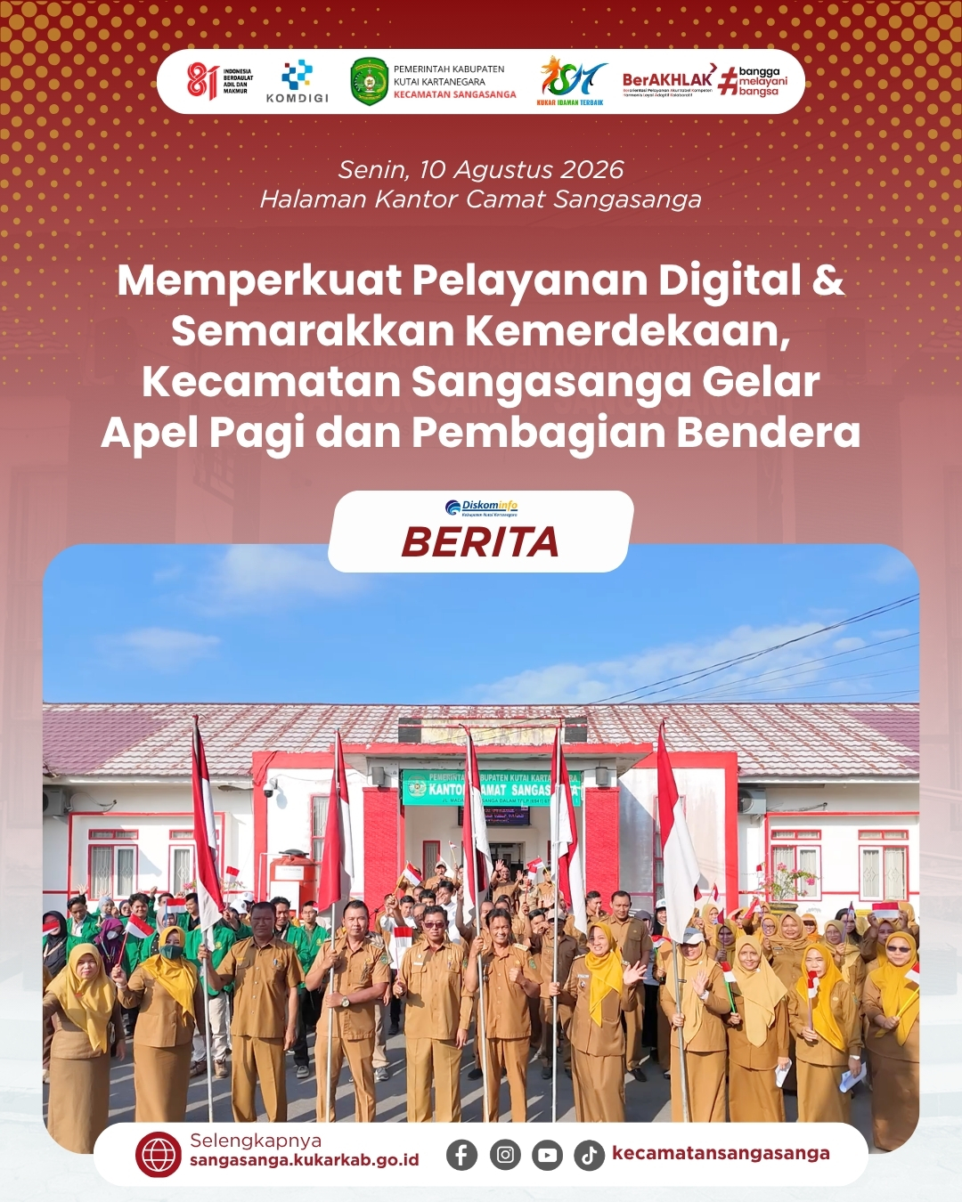 Memperkuat Pelayanan Digital dan Semarakkan Kemerdekaan, Kecamatan Sangasanga Gelar Apel Pagi dan Pembagian Bendera